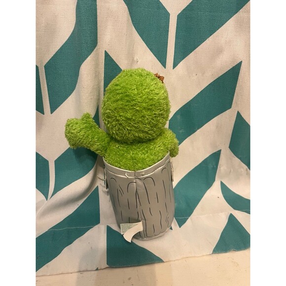 Oscar the Grouch Sesame Street Plush I❤️Trash 10” - Picture 2 of 4